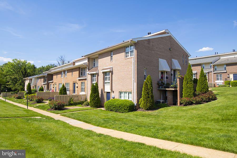 1699 YALE PLACE Unit: 407