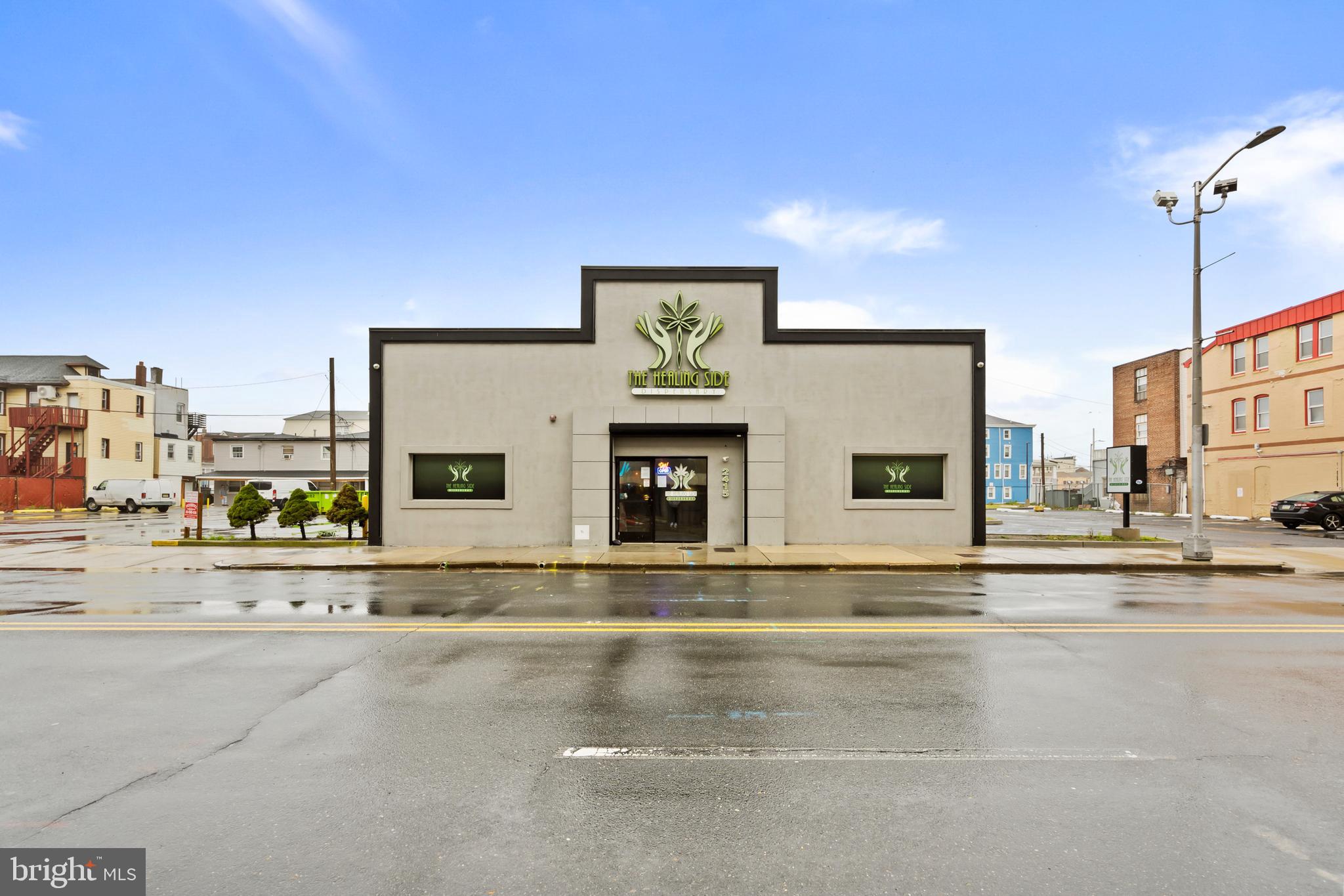 2409-2415 PACIFIC AVENUE