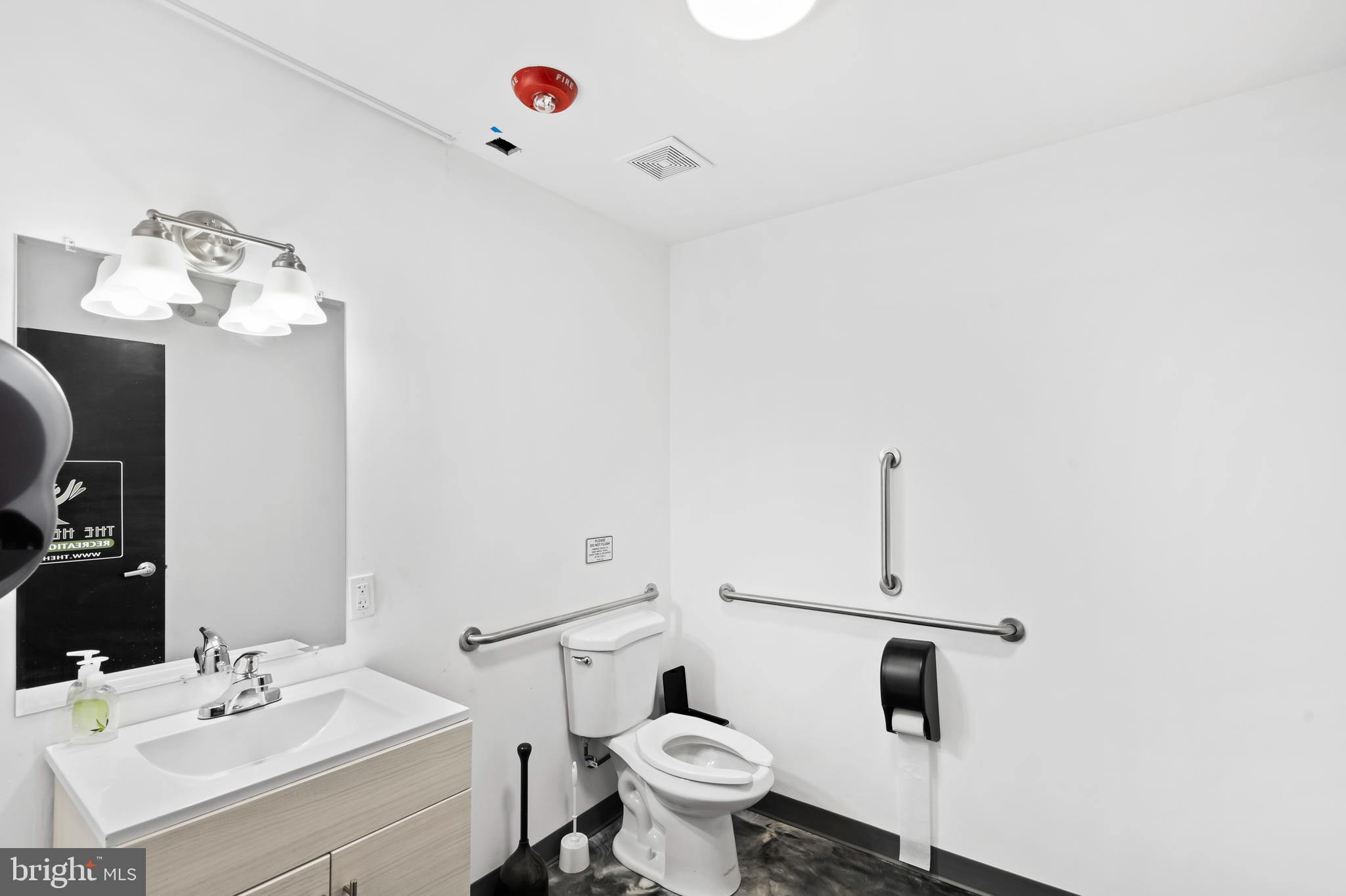 2409-2415 PACIFIC AVENUE