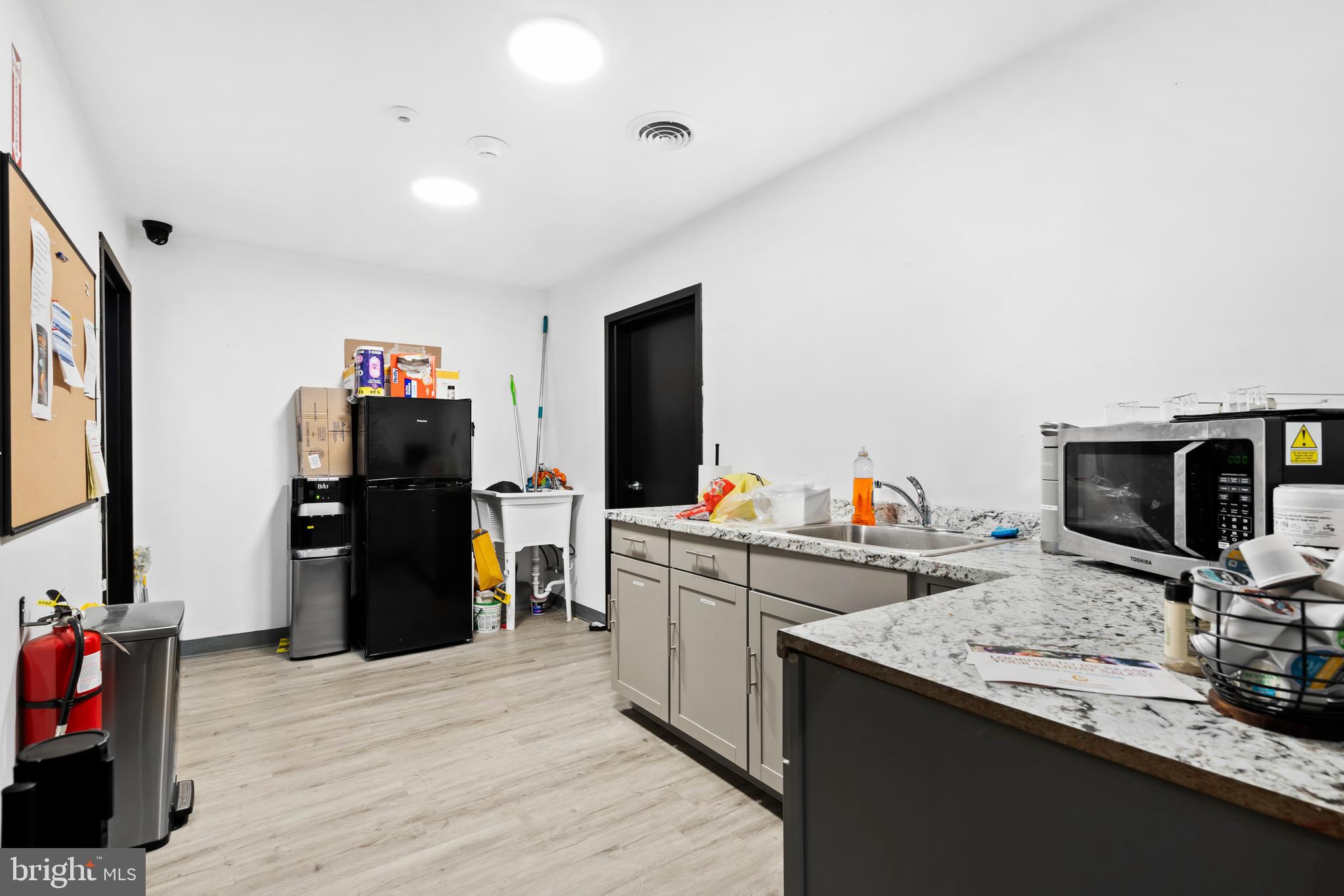 2409-2415 PACIFIC AVENUE