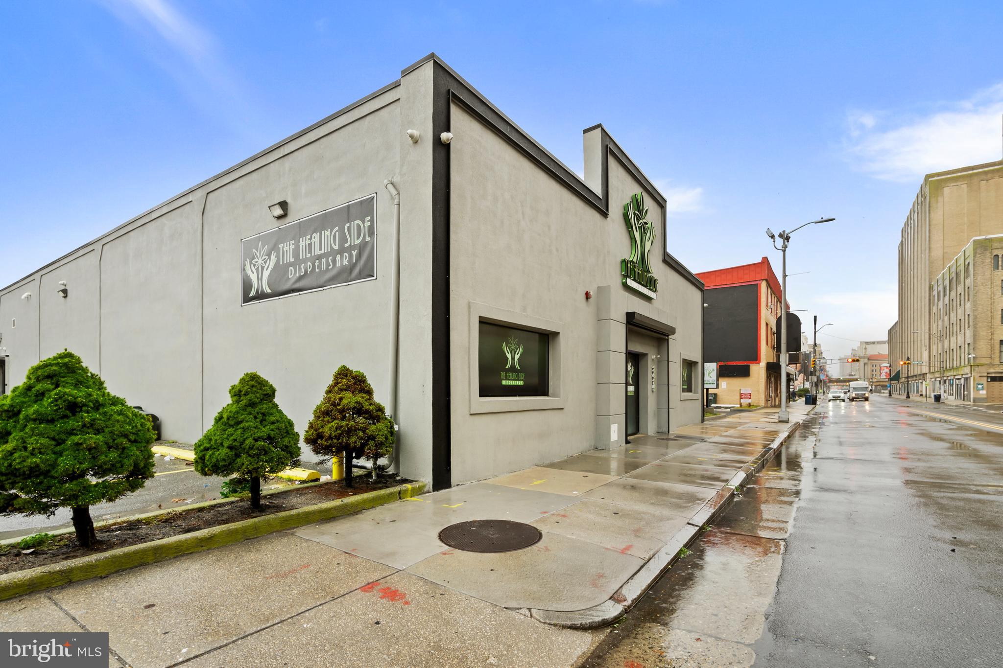 2409-2415 PACIFIC AVENUE