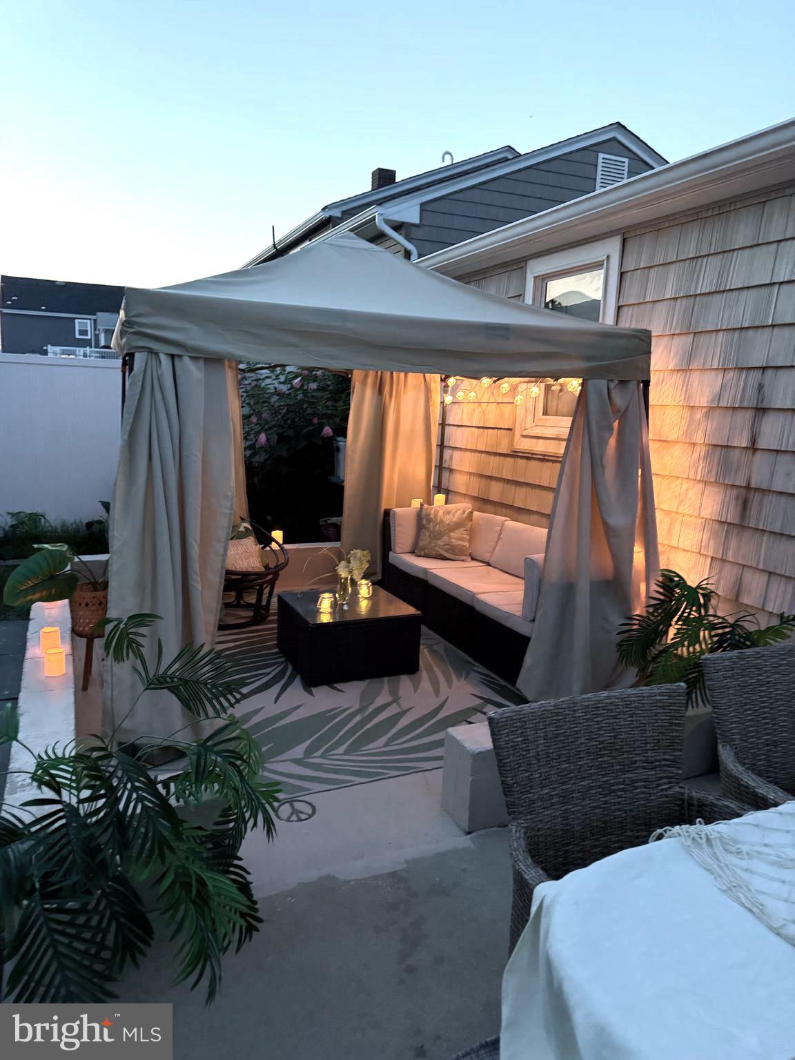 108 N SUFFOLK AVENUE