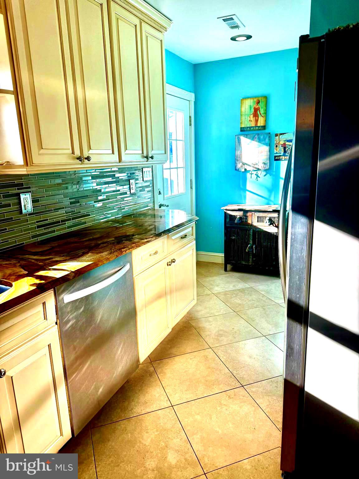 108 N SUFFOLK AVENUE