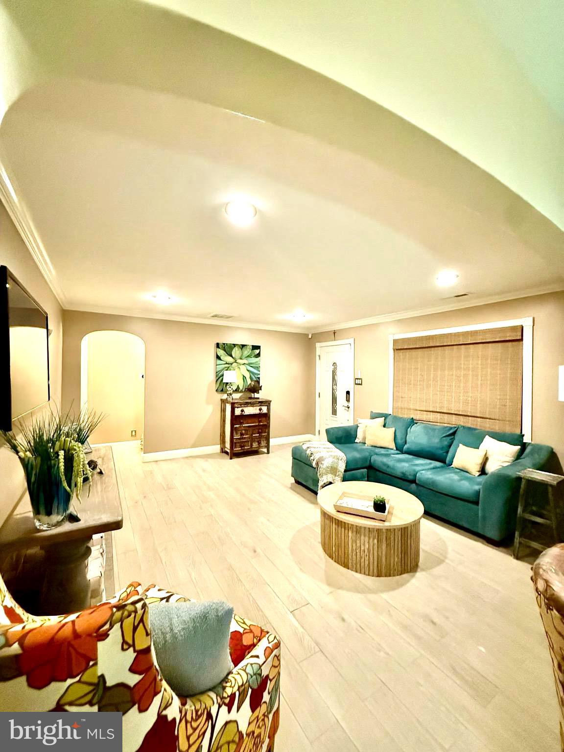 108 N SUFFOLK AVENUE