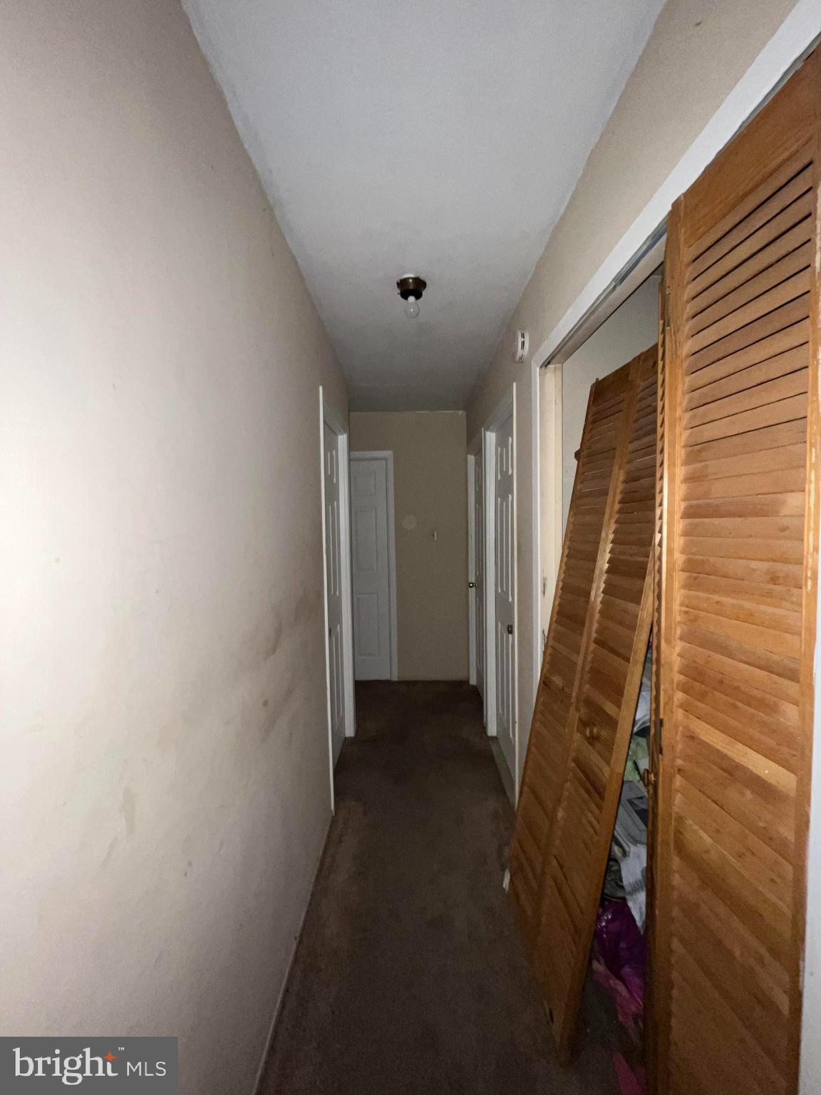 12 E Stokes Rd