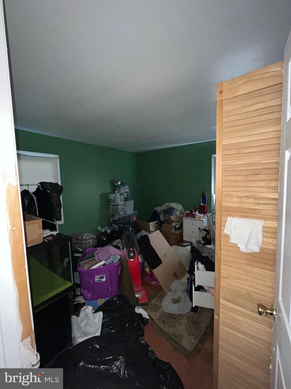 12 E Stokes Rd