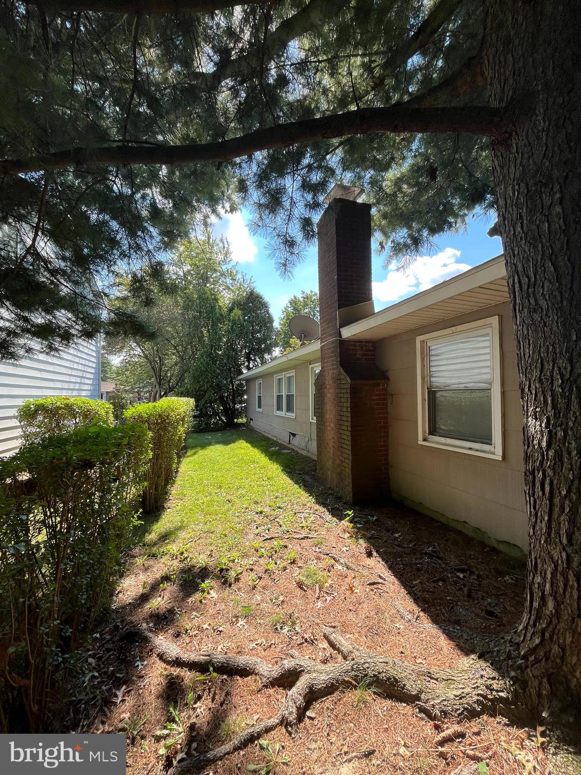 12 E Stokes Rd