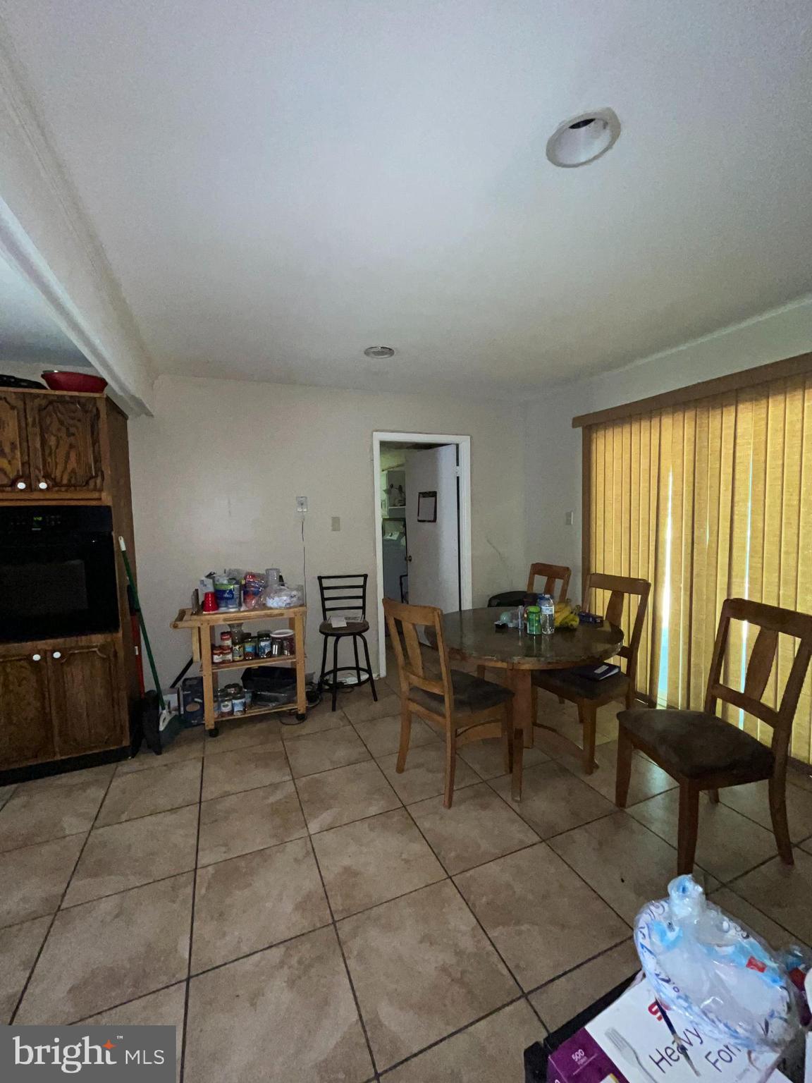12 E Stokes Rd
