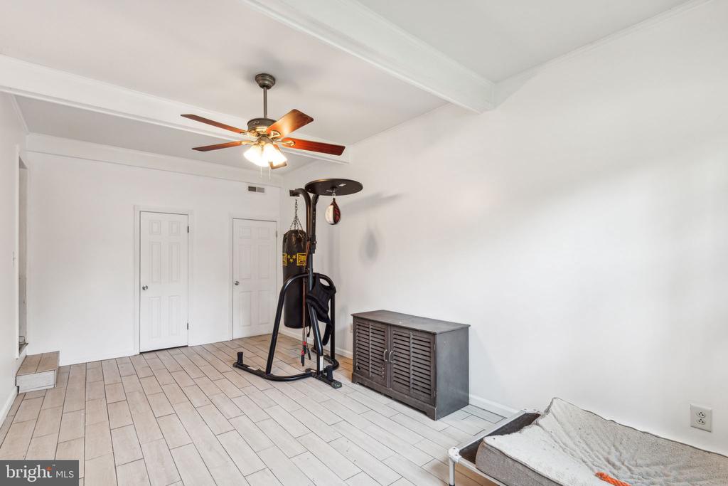 411 Kathleen Ave