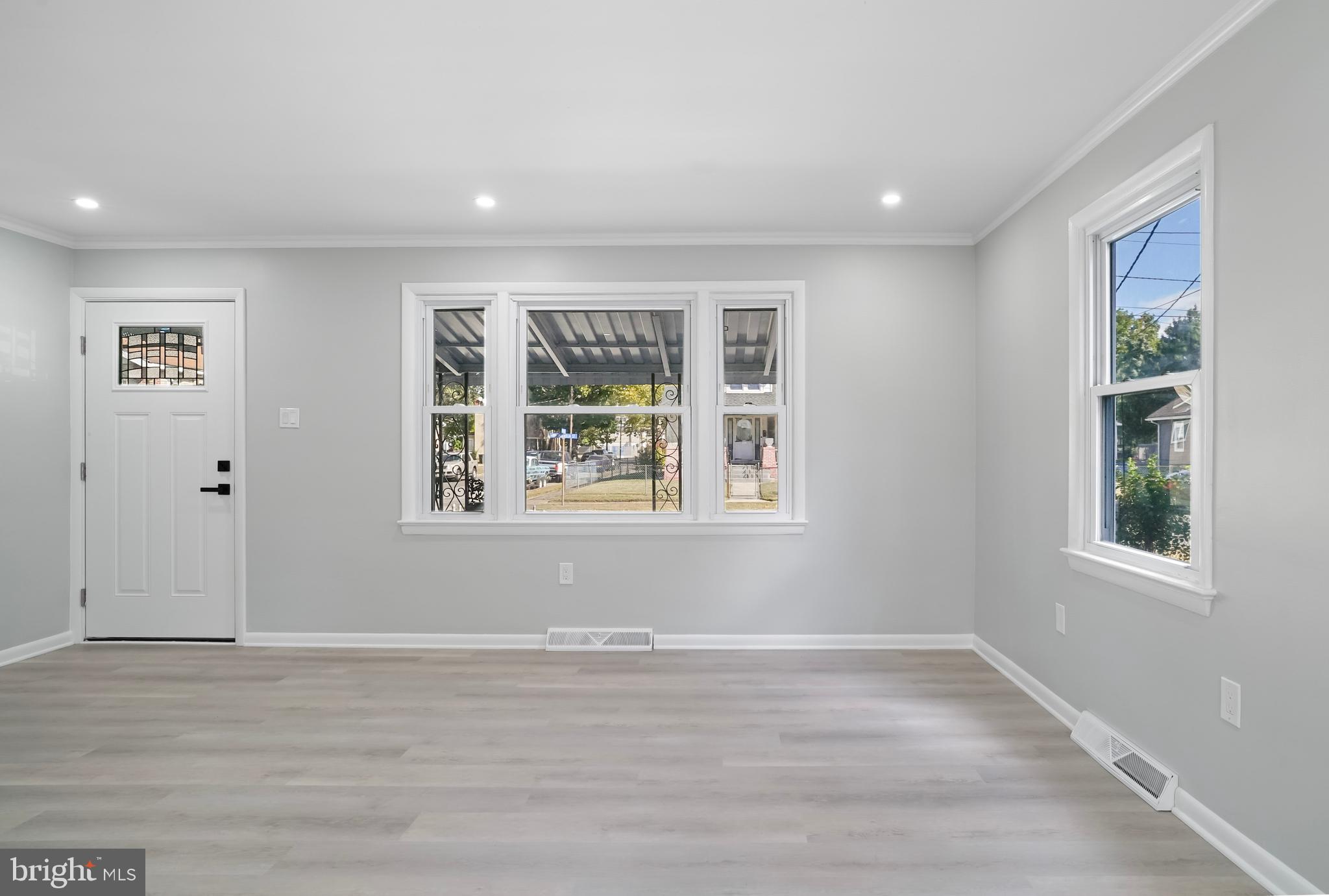 419 Magnolia St