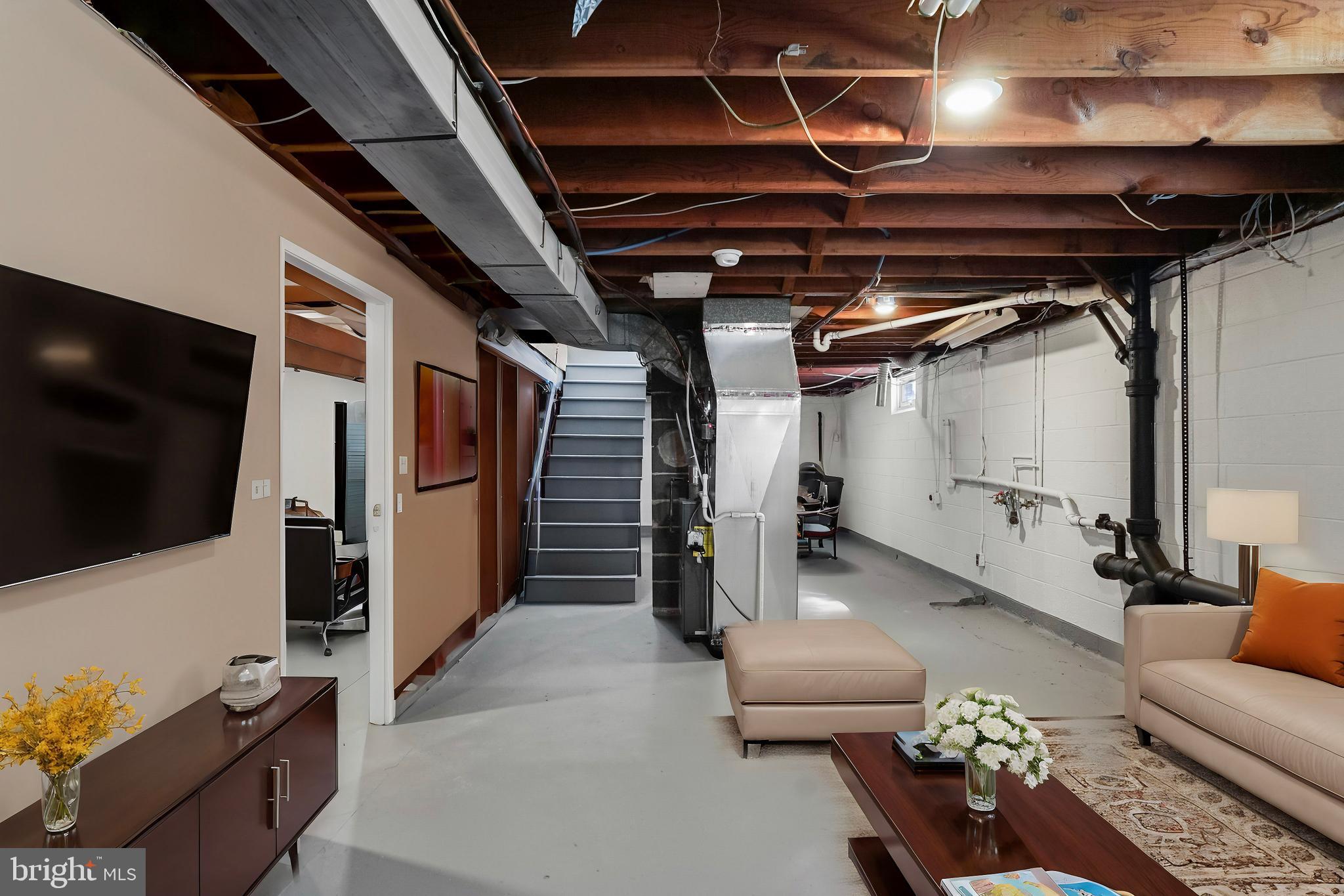 419 Magnolia St