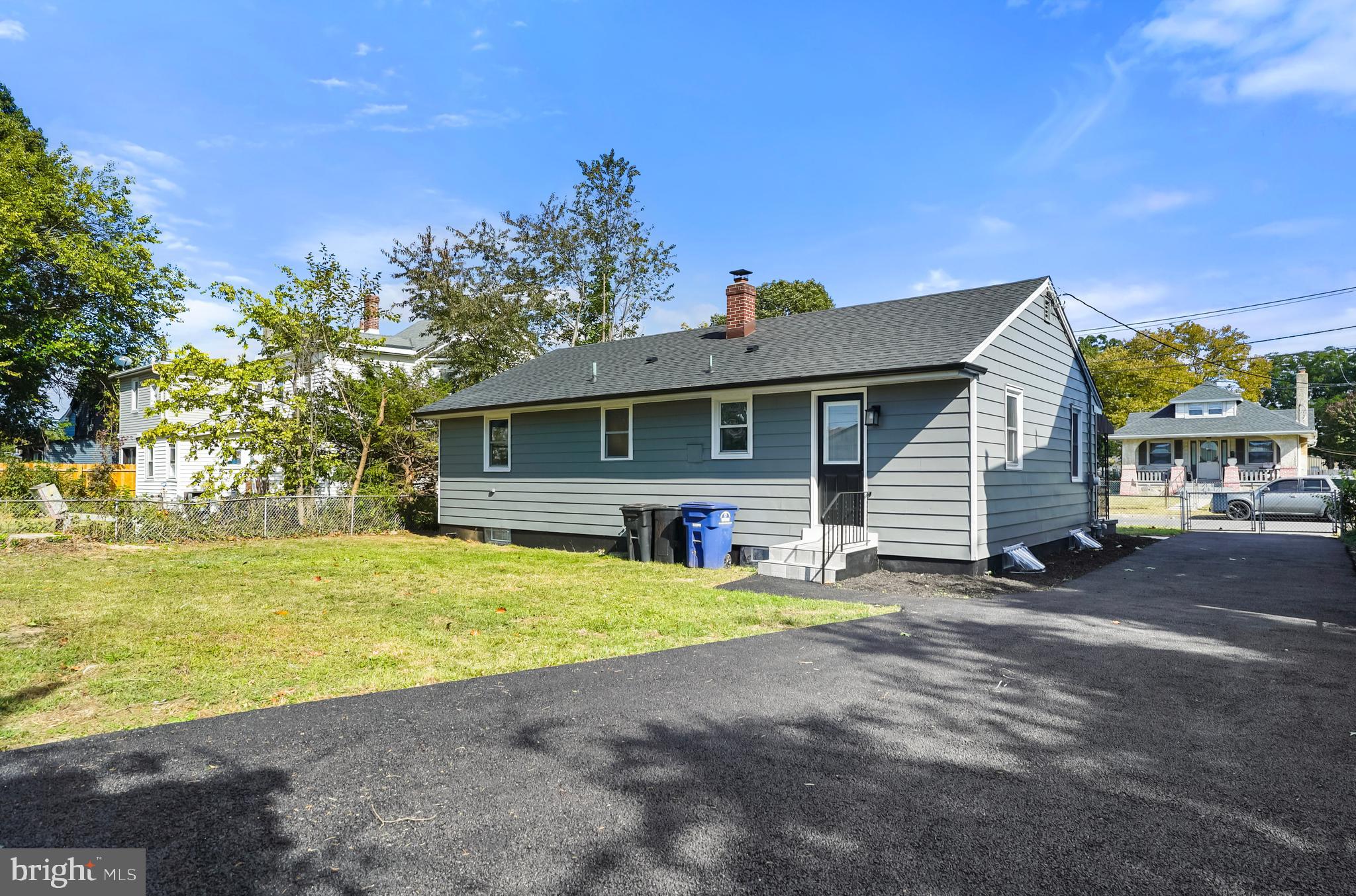 419 Magnolia St