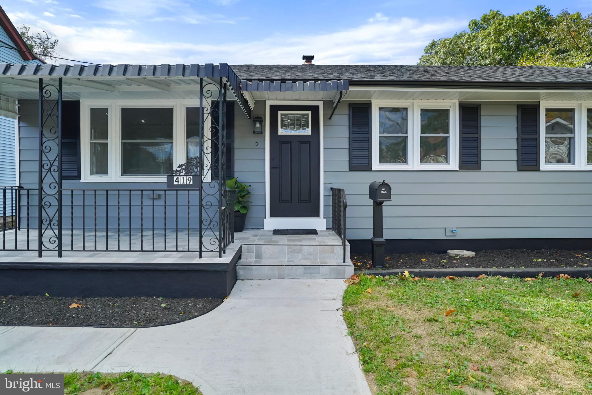 419 Magnolia St