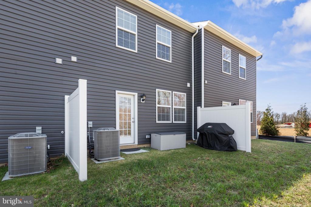 79 Alexander Way
