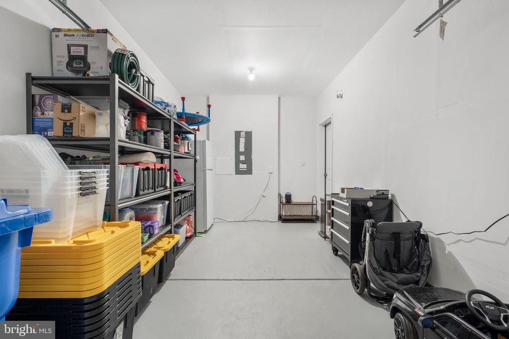 79 Alexander Way