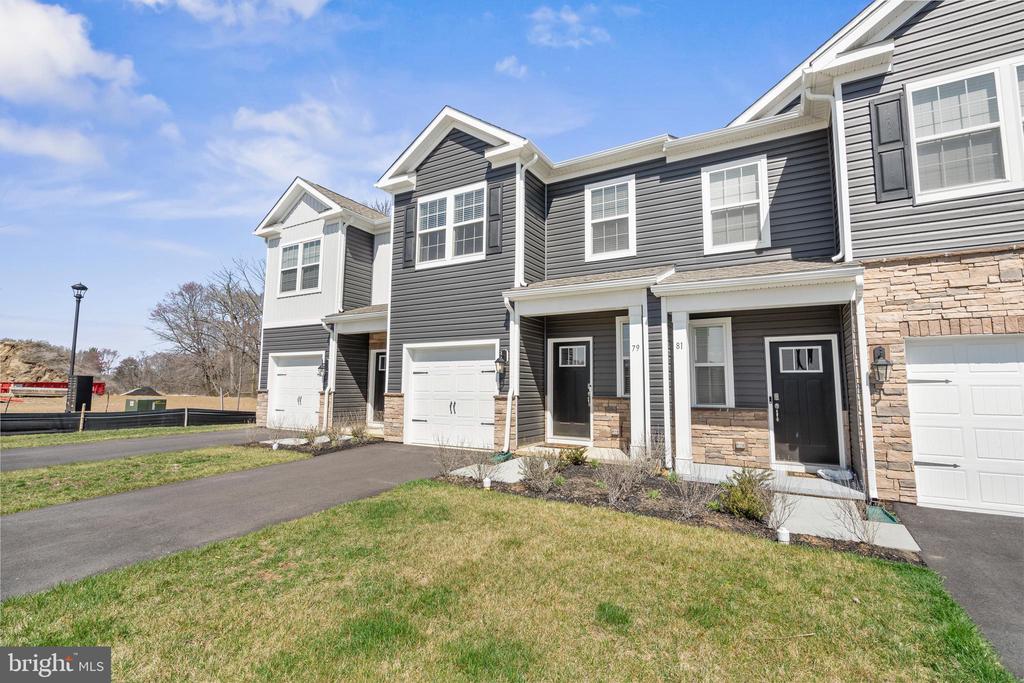 79 Alexander Way