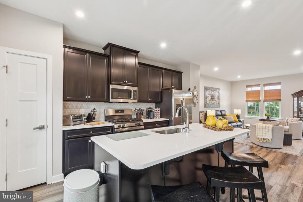 156 HELEN DRIVE