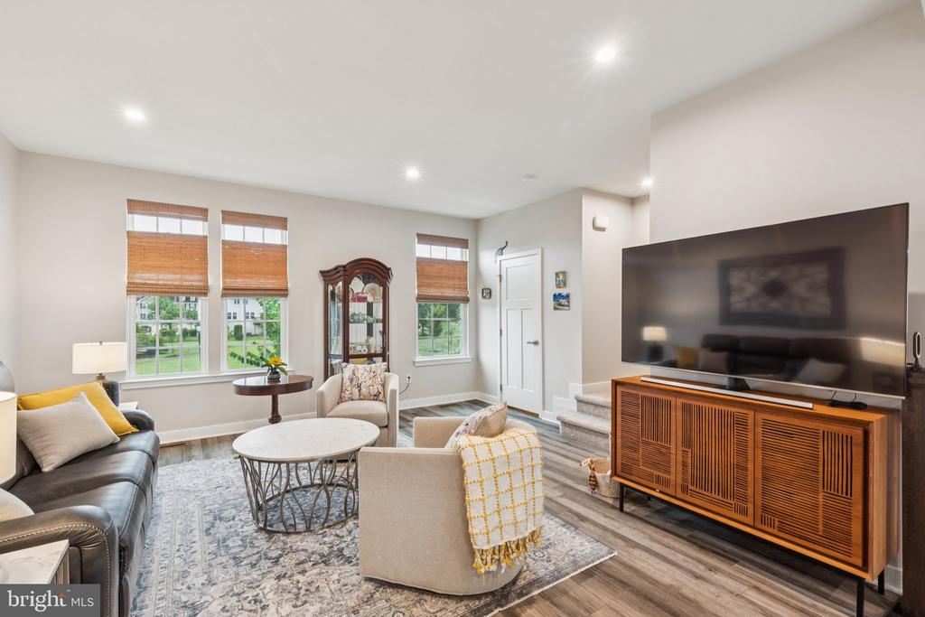 156 HELEN DRIVE