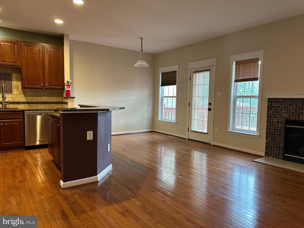 16 PEPPERMINT DRIVE