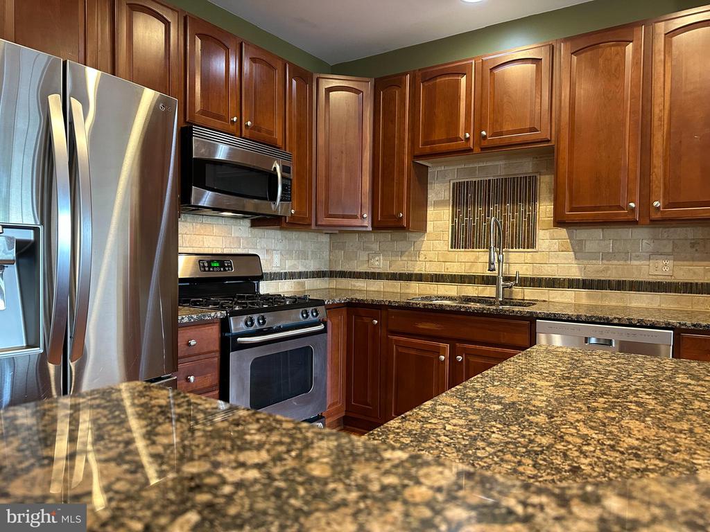 16 PEPPERMINT DRIVE