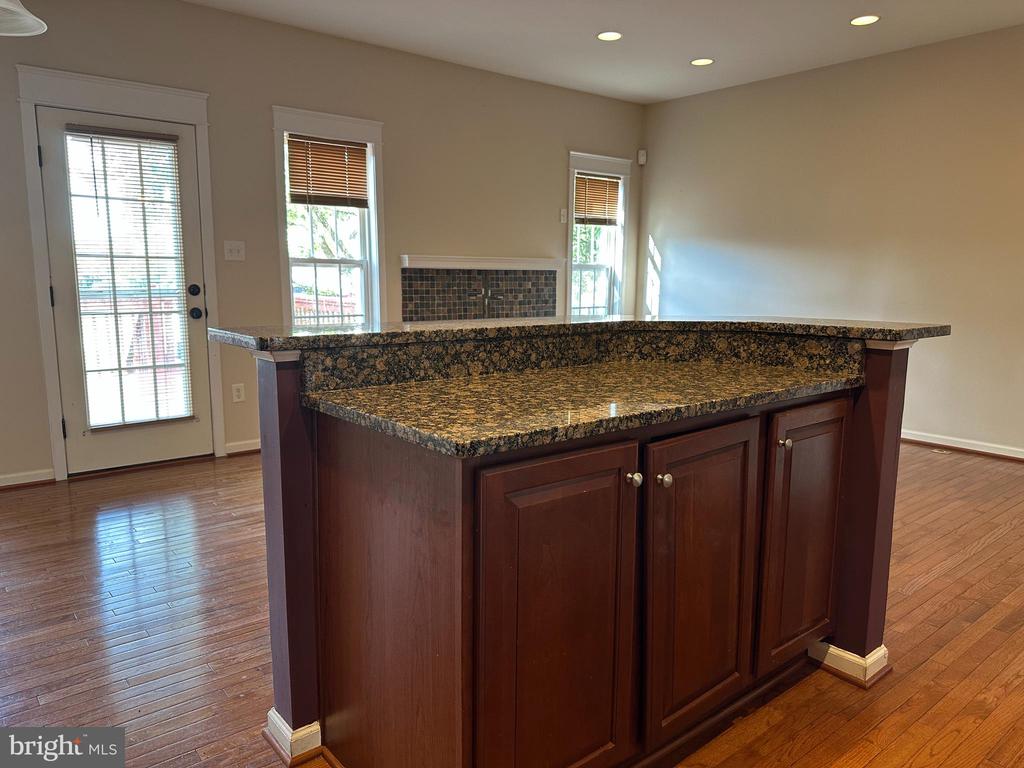 16 PEPPERMINT DRIVE