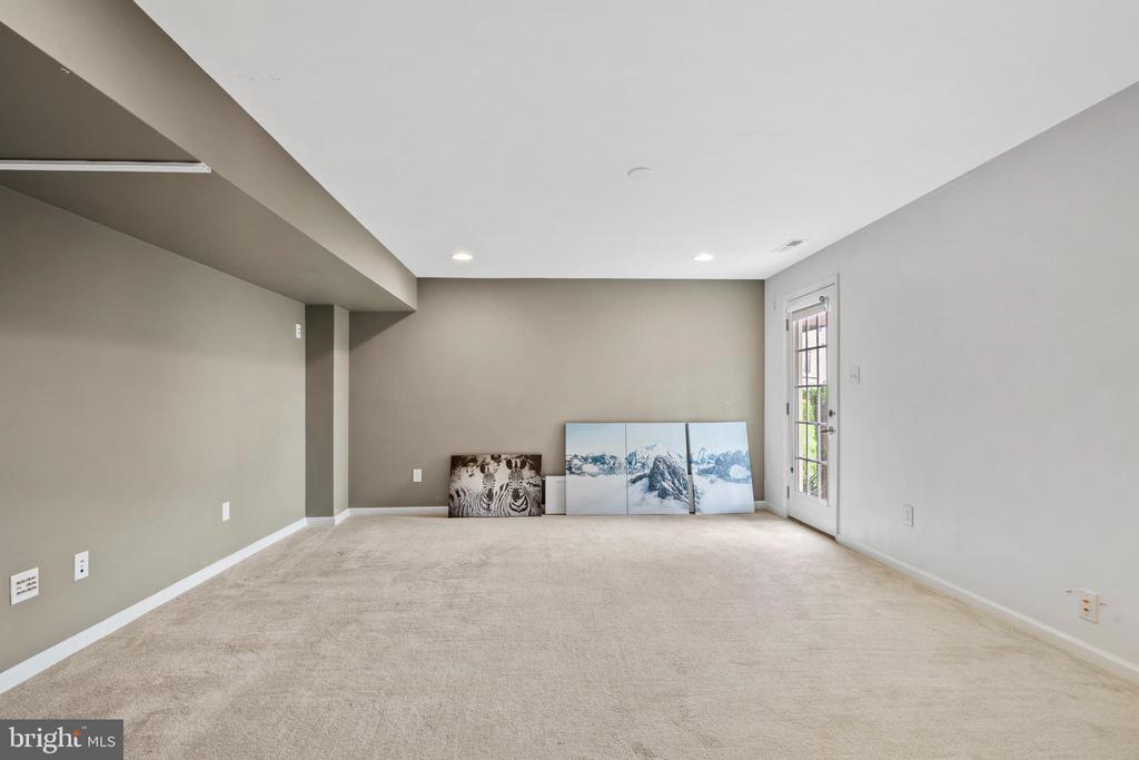 305 NATHAN DRIVE