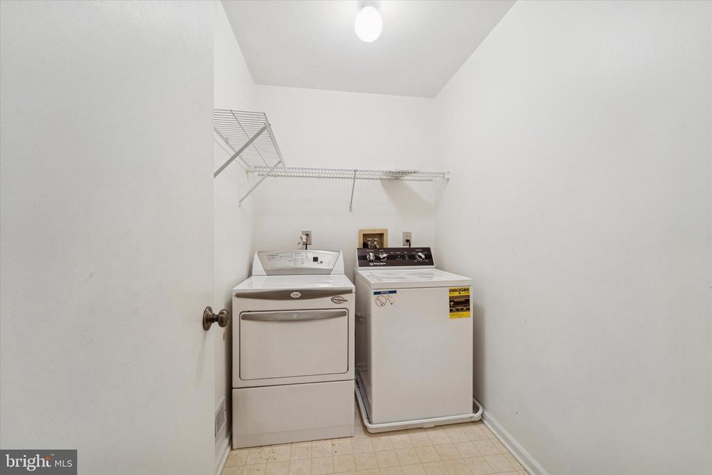 606 OSWEGO COURT