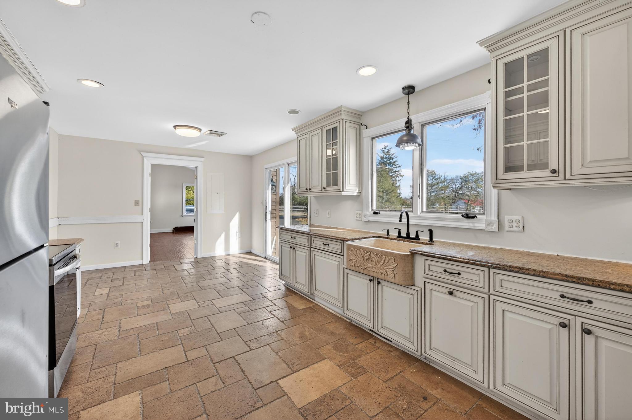 27 REEVES STATION ROAD