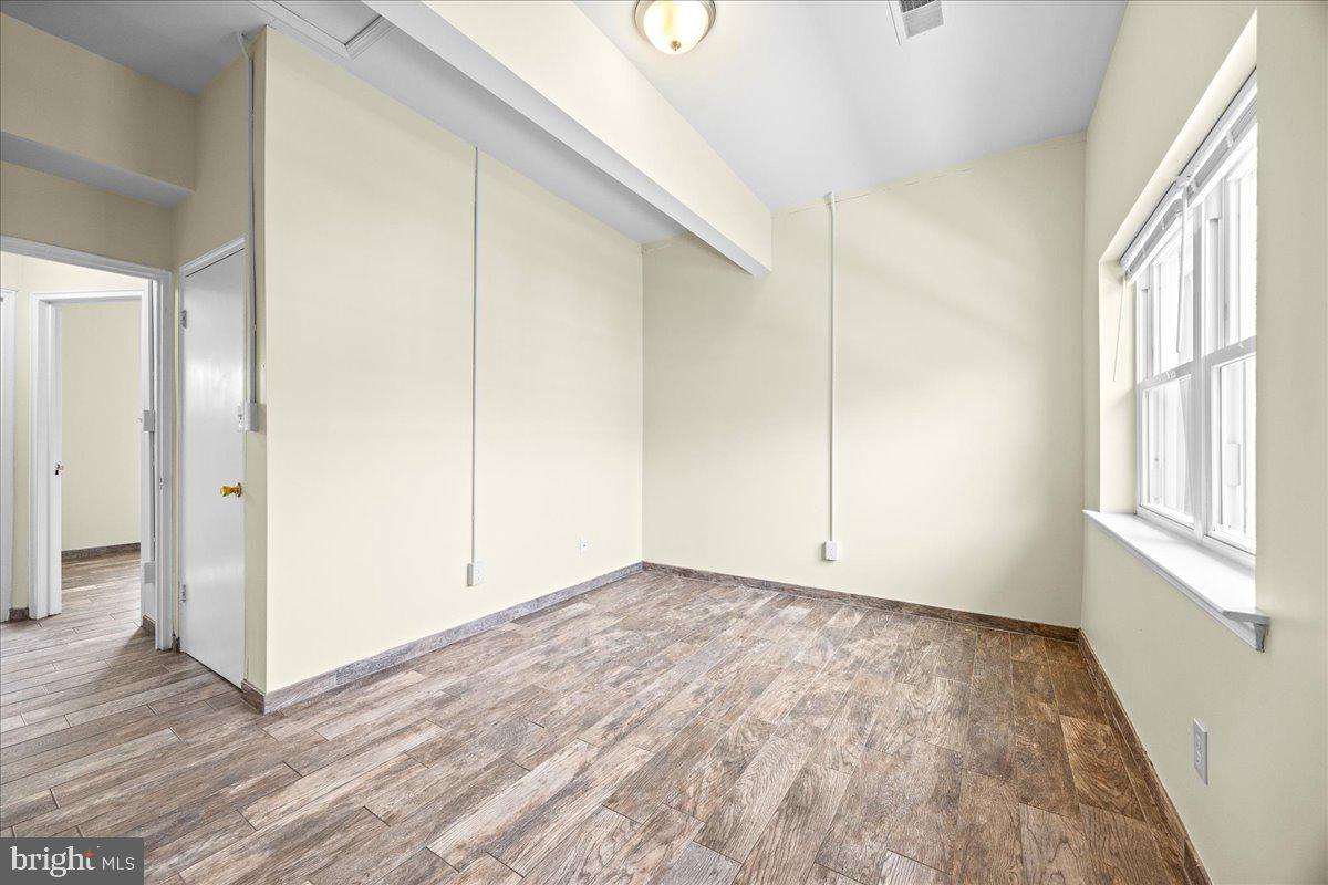 101 E CAMDEN AVENUE 33