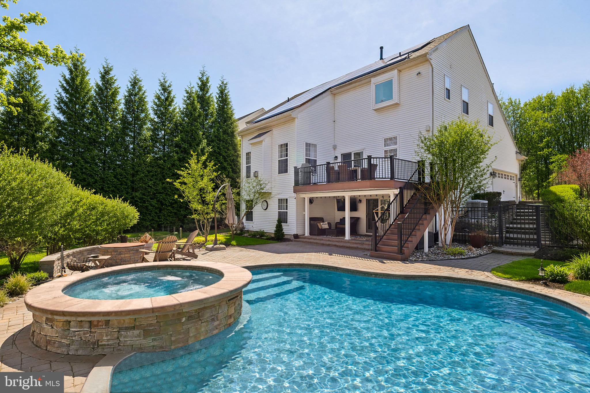 112 HILLSIDE LANE