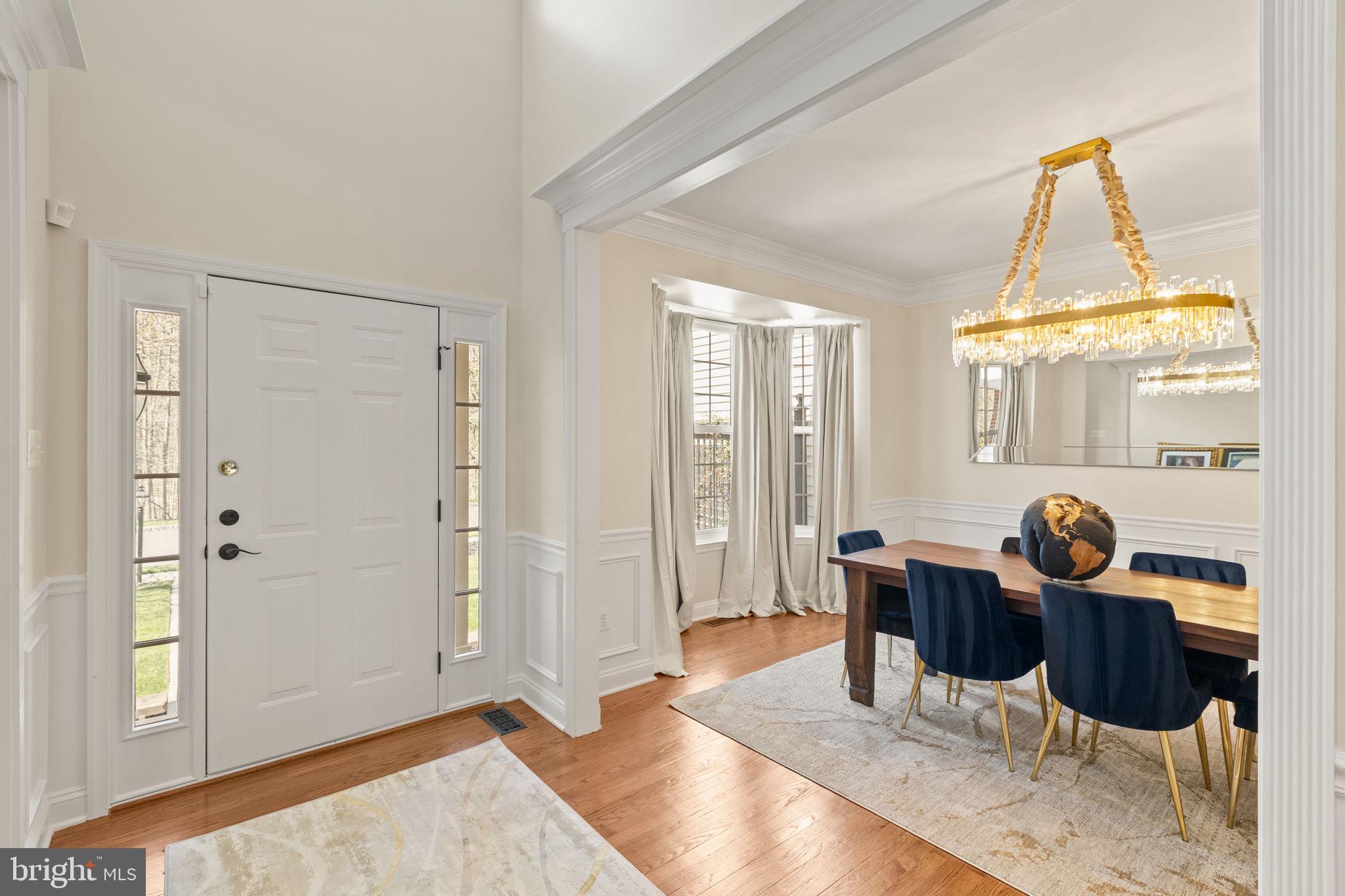 112 HILLSIDE LANE