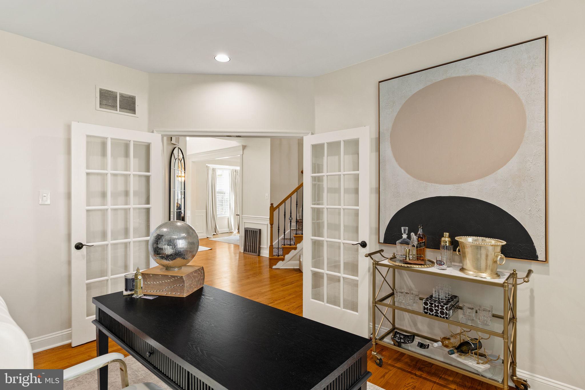 112 HILLSIDE LANE