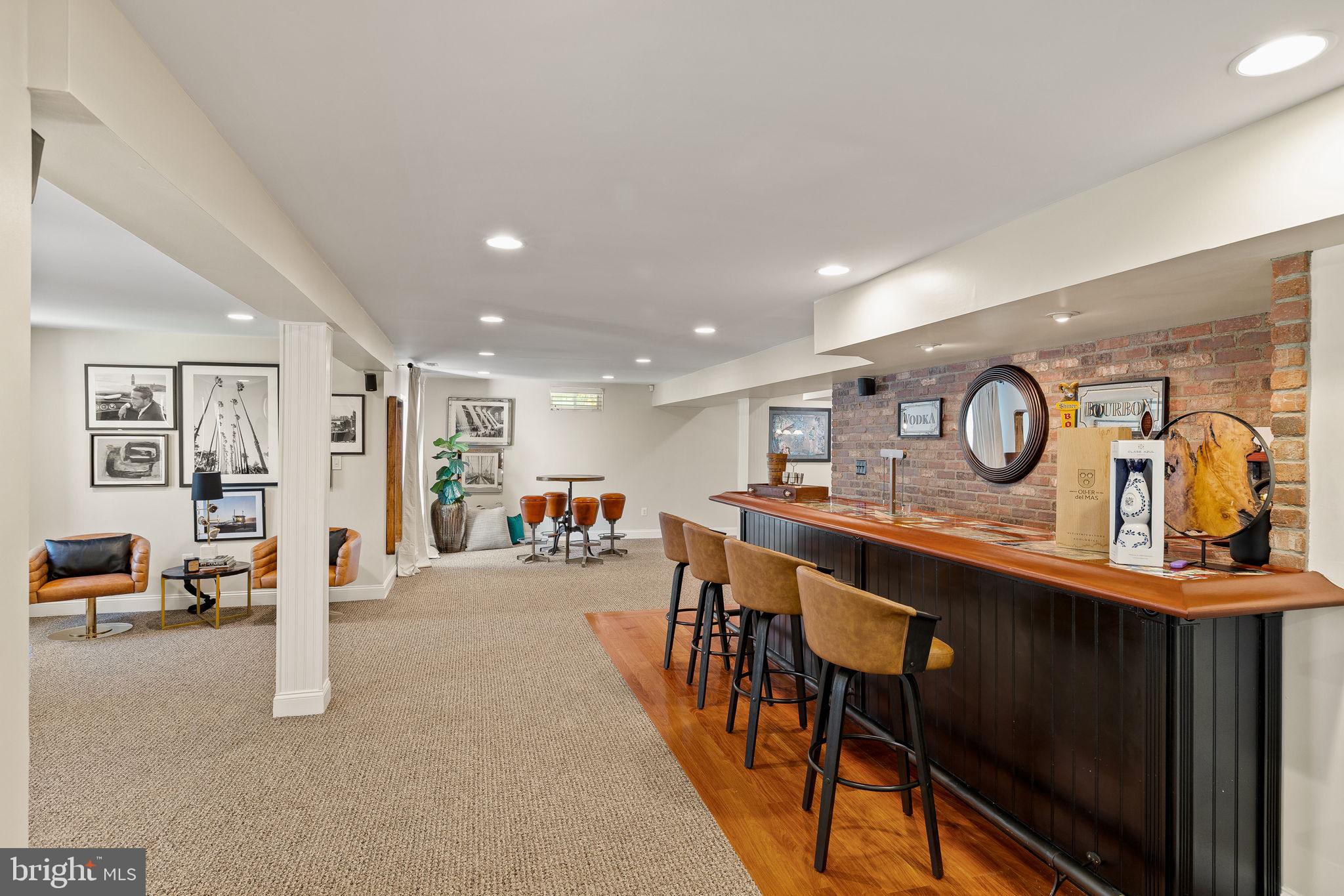 112 HILLSIDE LANE