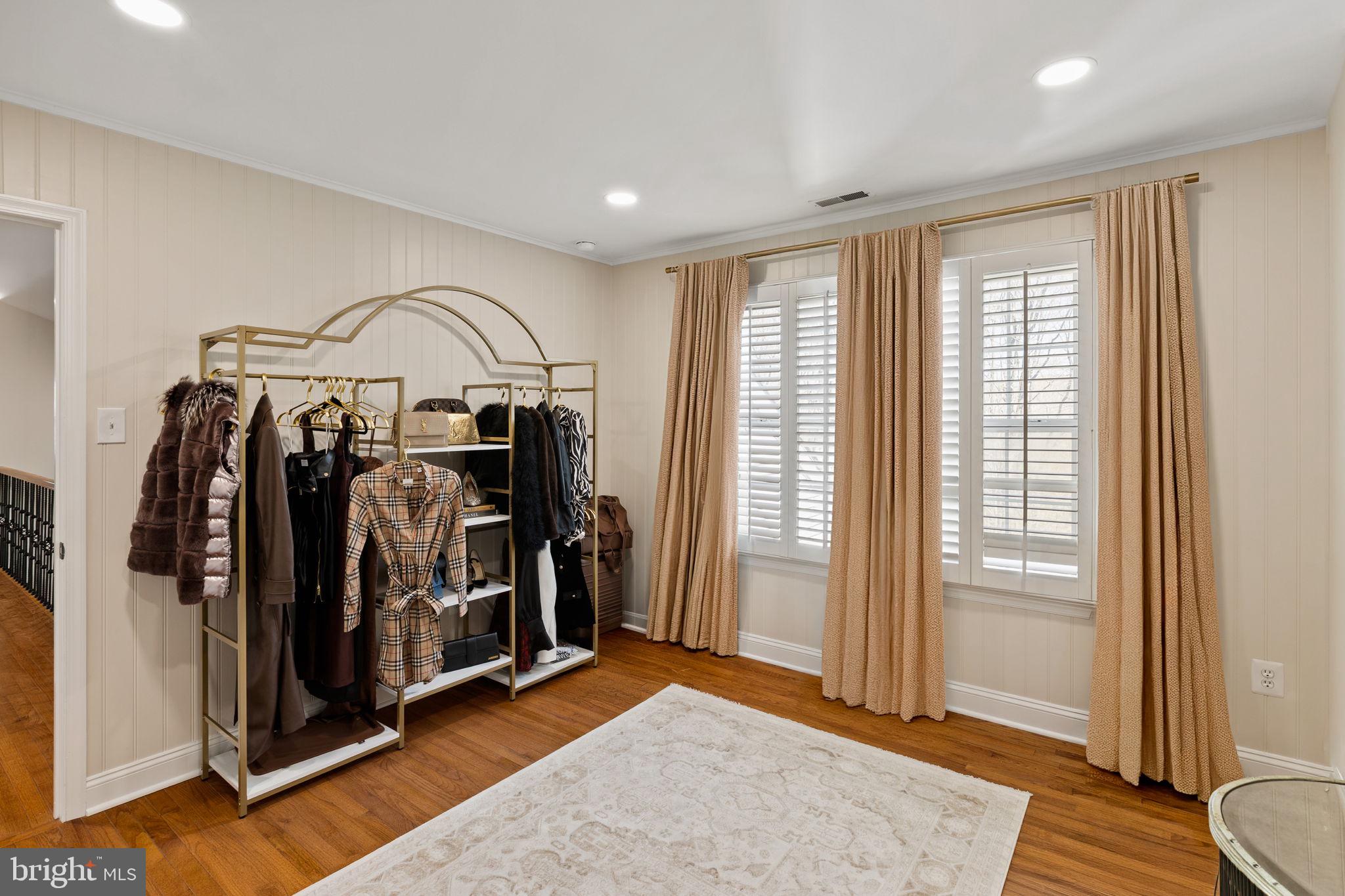 112 HILLSIDE LANE