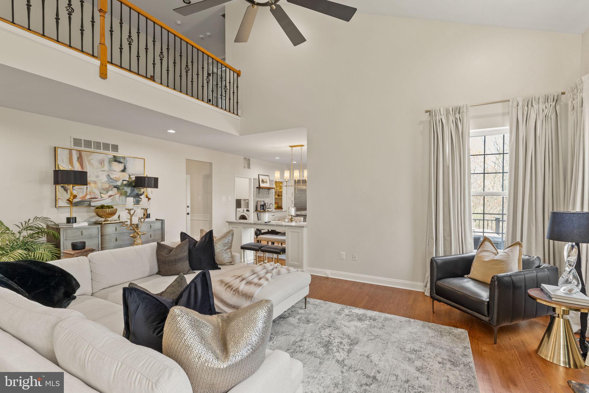 112 HILLSIDE LANE