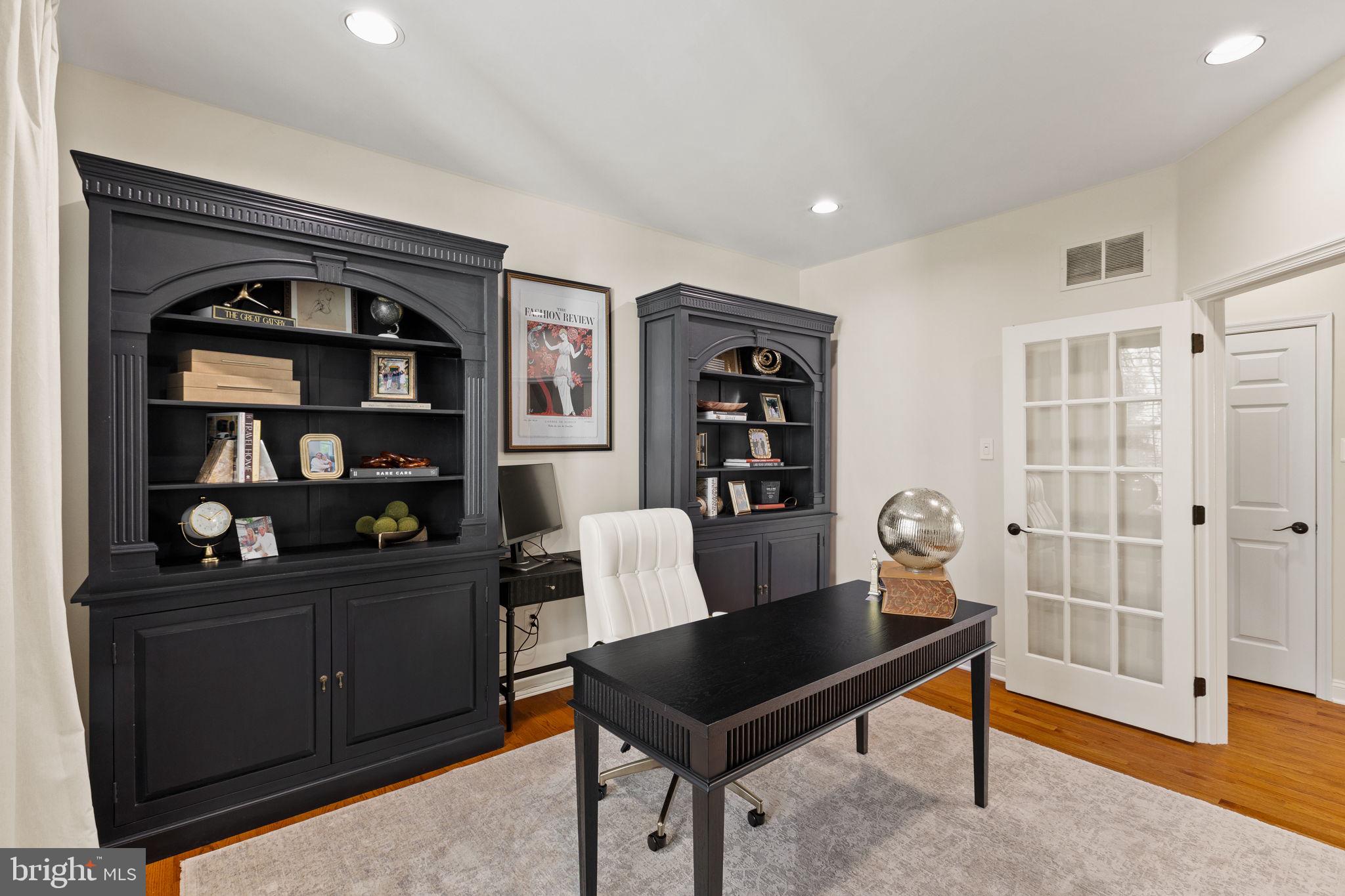 112 HILLSIDE LANE