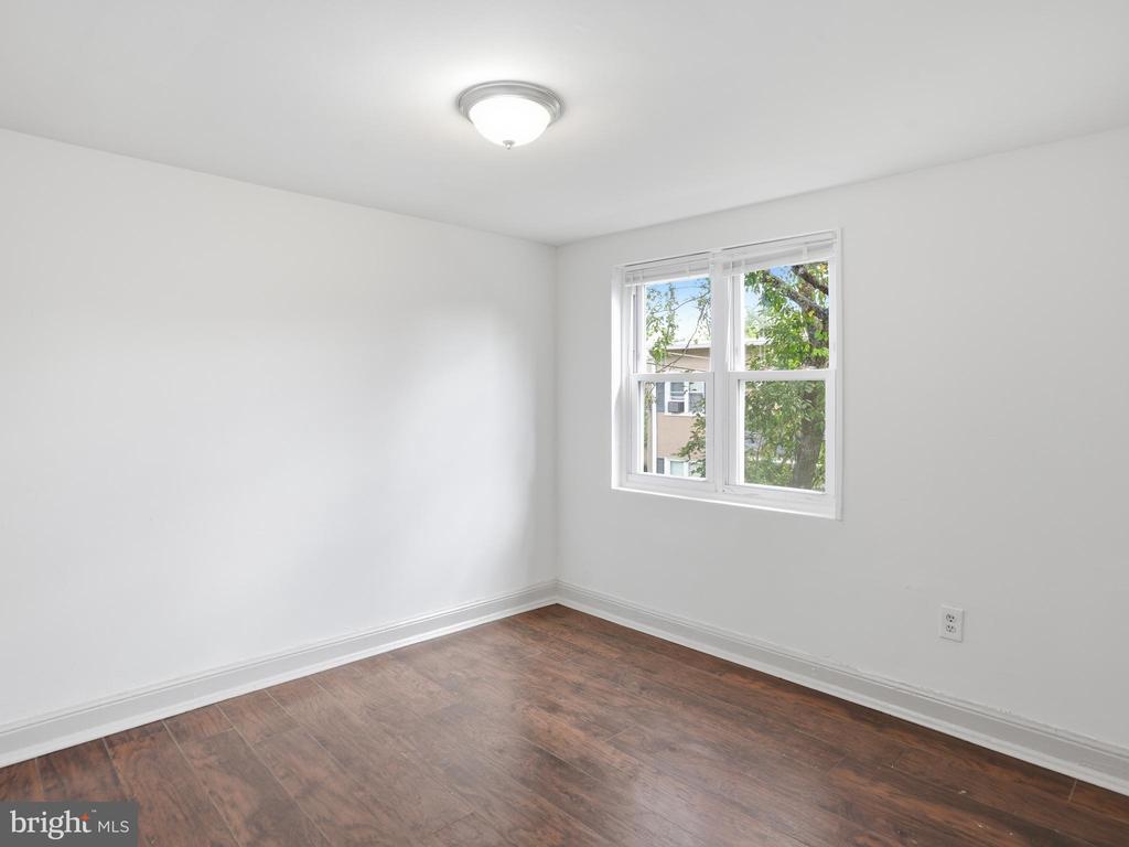 101 E CAMDEN AVENUE Unit: 16
