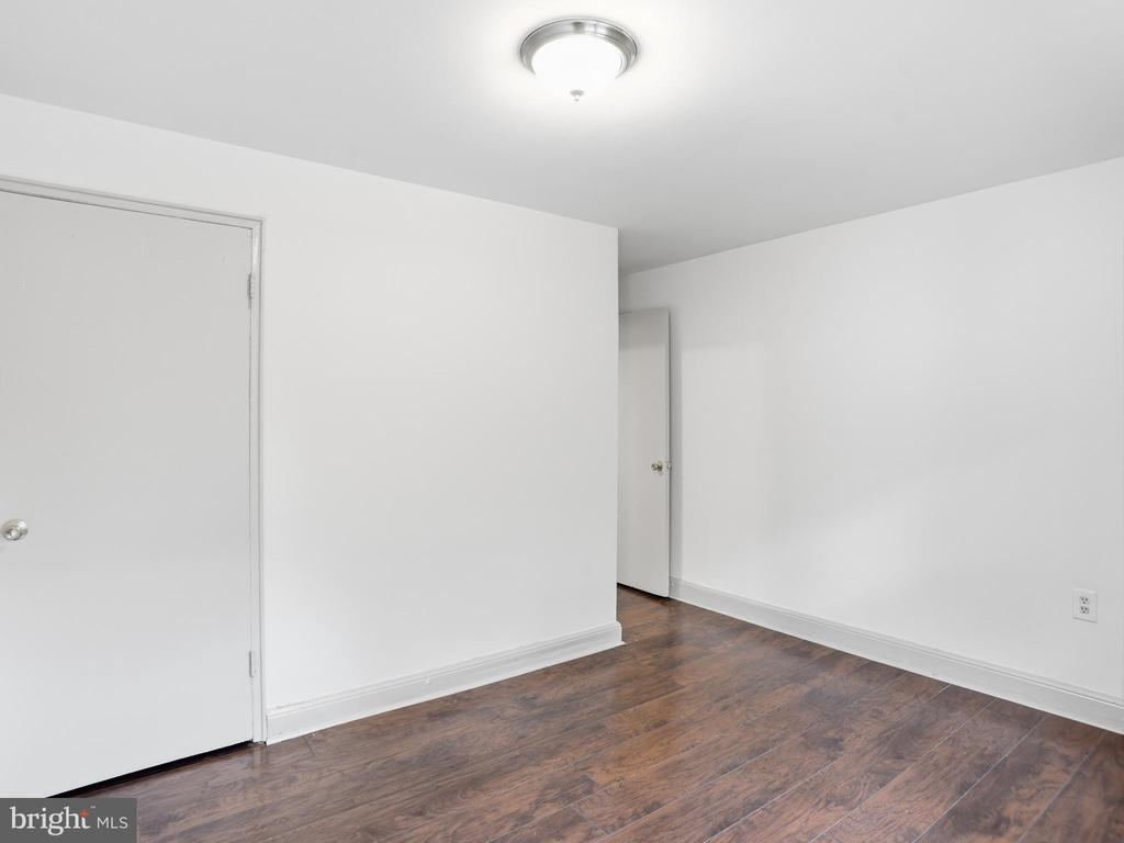 101 E CAMDEN AVENUE Unit: 16