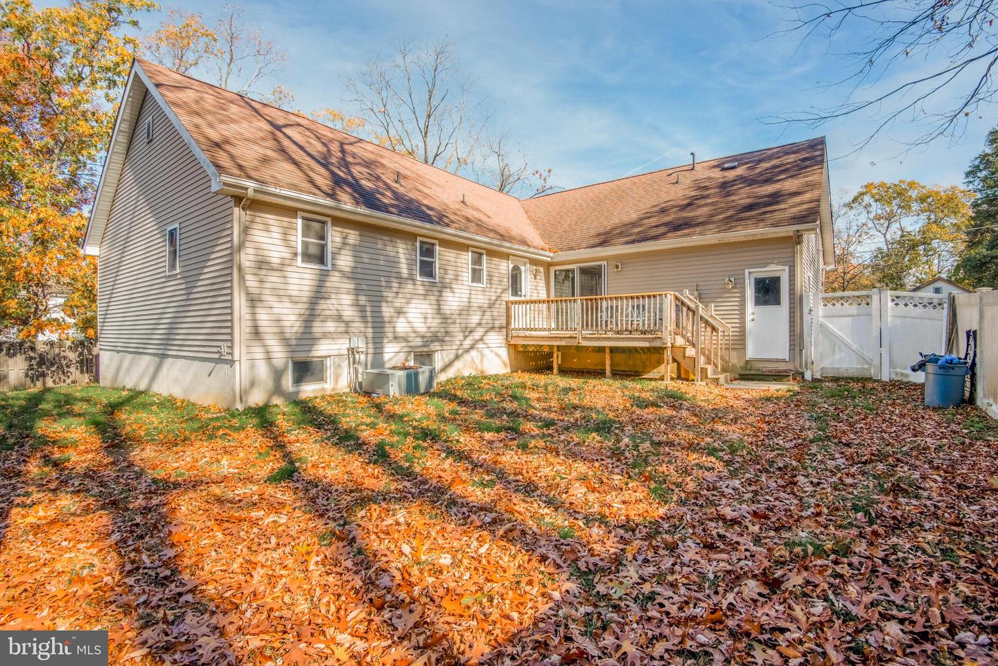 1608 Lake Ave