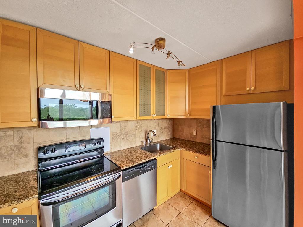 605 Playa del Sol