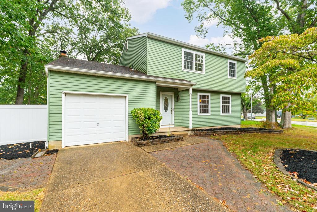 22 MILLS DRIVE