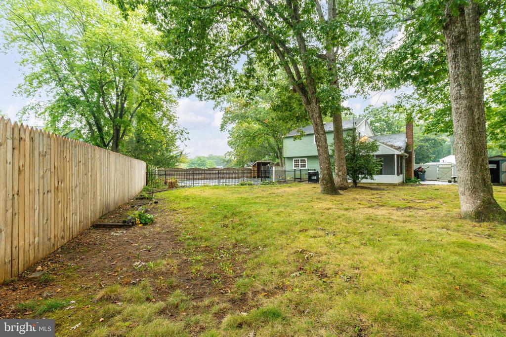 22 MILLS DRIVE