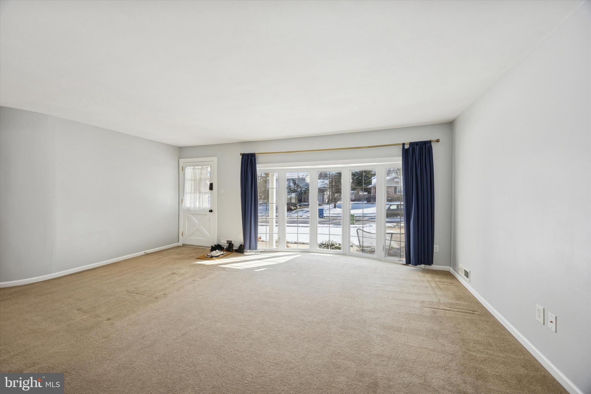 318 BRENTWOOD AVENUE