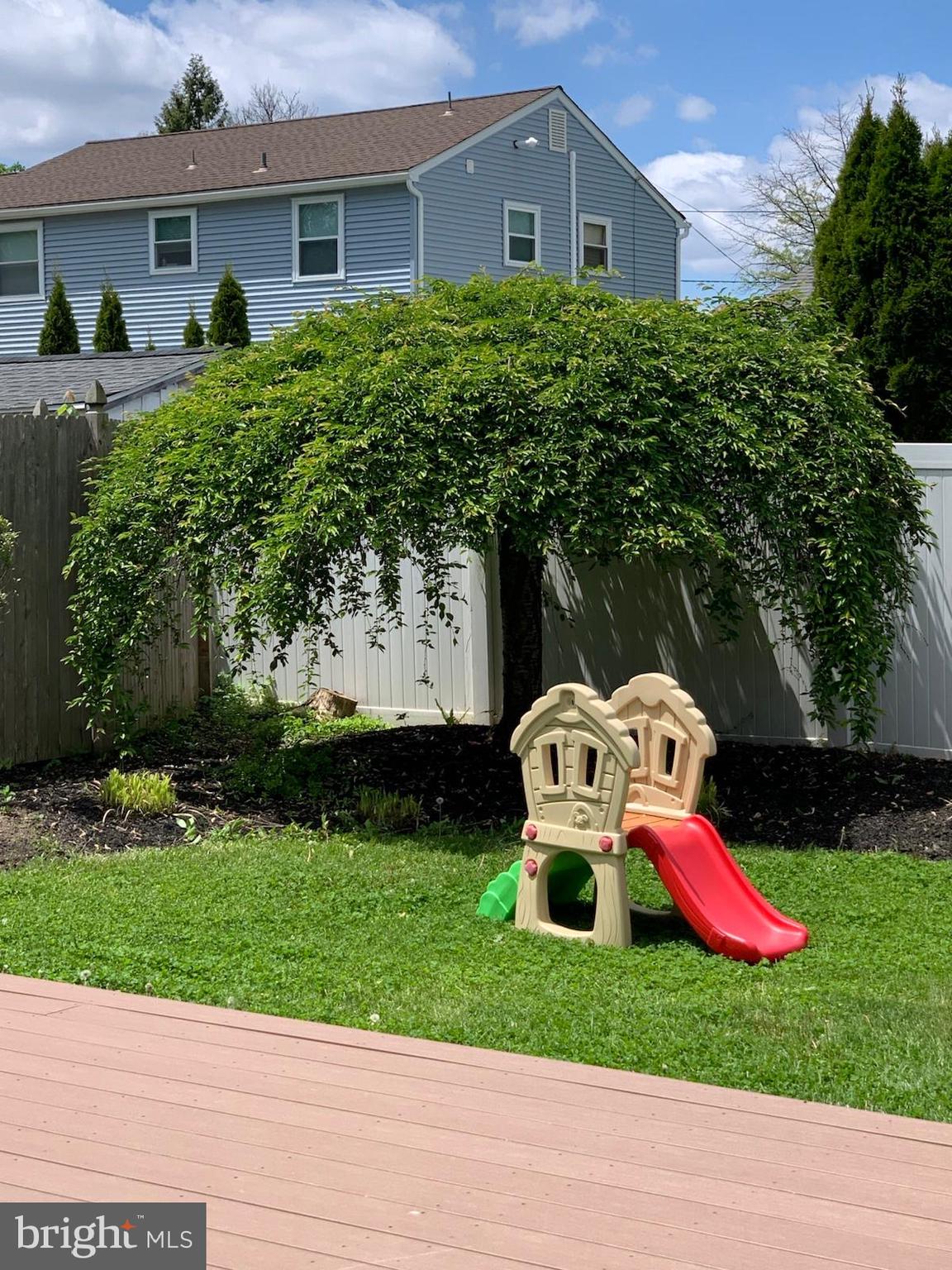 318 BRENTWOOD AVENUE