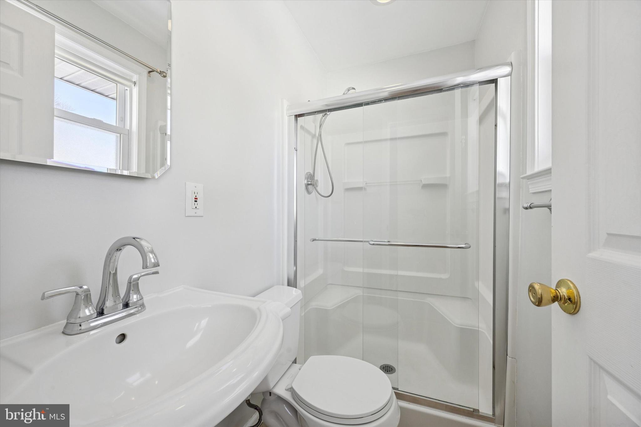 318 BRENTWOOD AVENUE