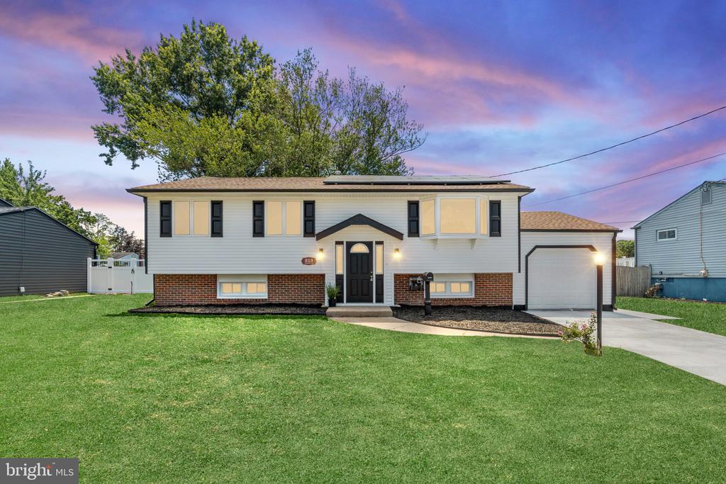 213 HOBART DRIVE