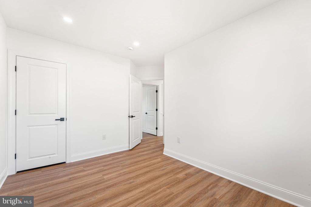 213 HOBART DRIVE