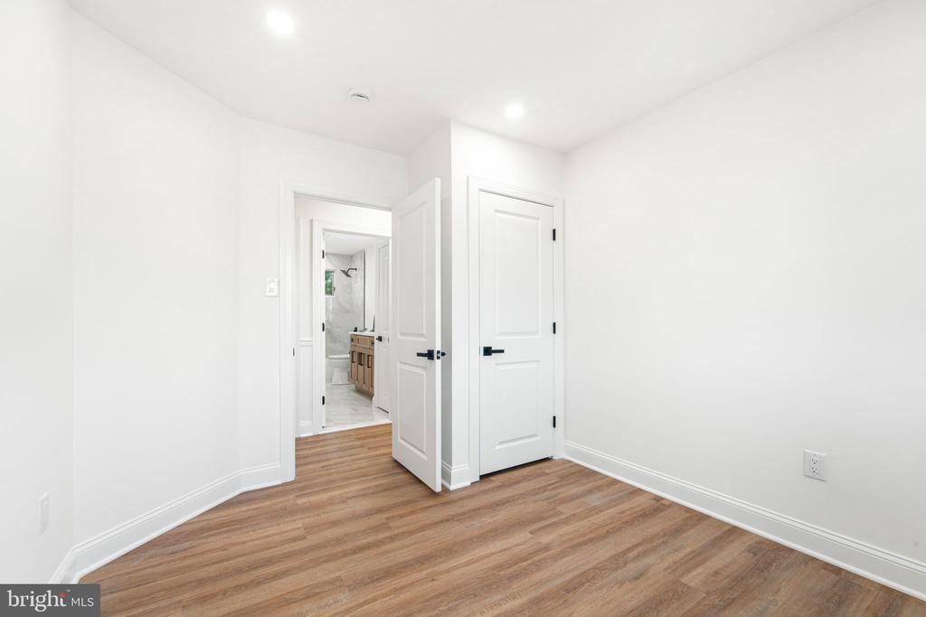 213 HOBART DRIVE
