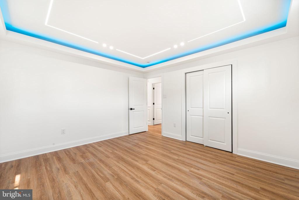 213 HOBART DRIVE