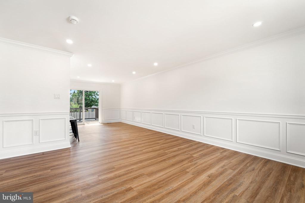 213 HOBART DRIVE